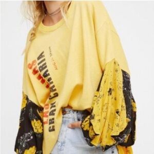 EUC FREE PEOPLE Las Palmas Gran Canaria
Pullover M/L in Red and Black